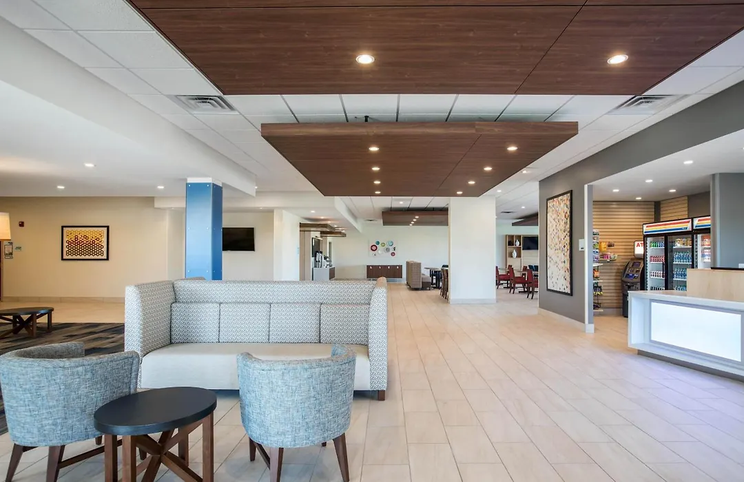 Holiday Inn Express & Suites Ludington By Ihg-1