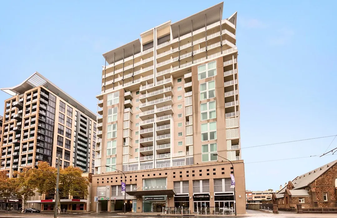 Oaks Adelaide Embassy Suites-1