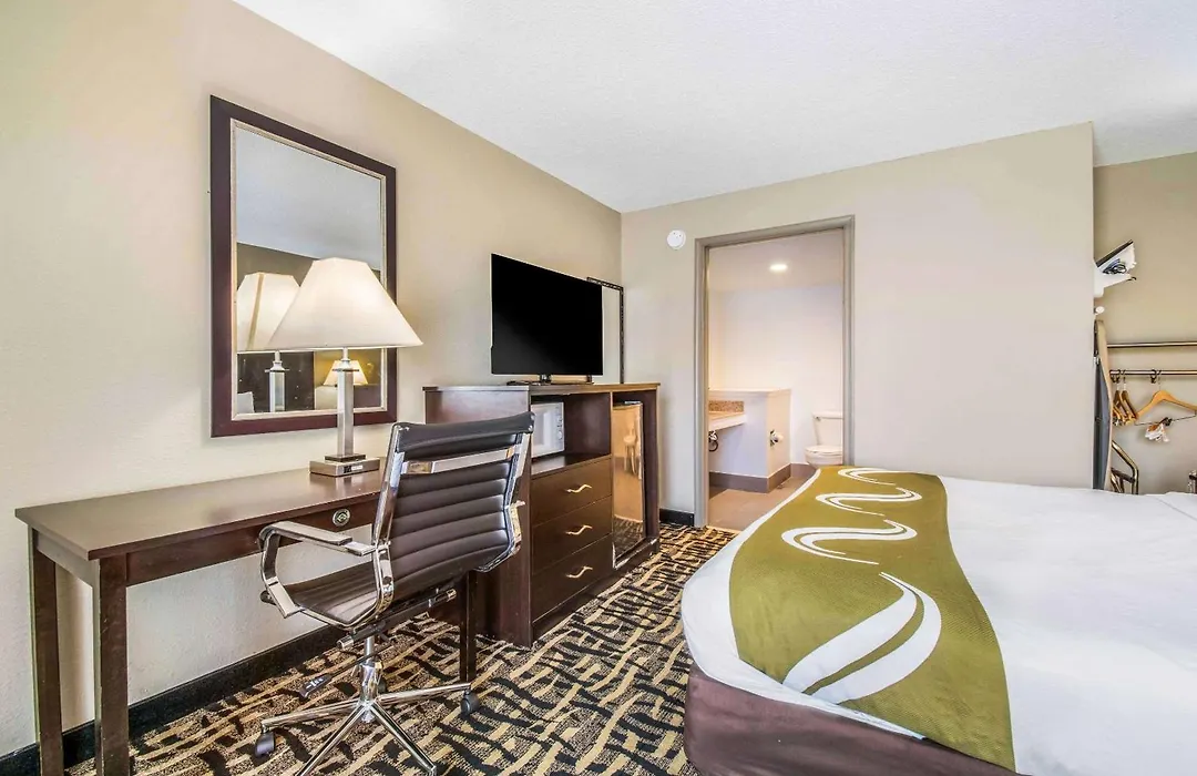 Quality Inn & Suites York East-1