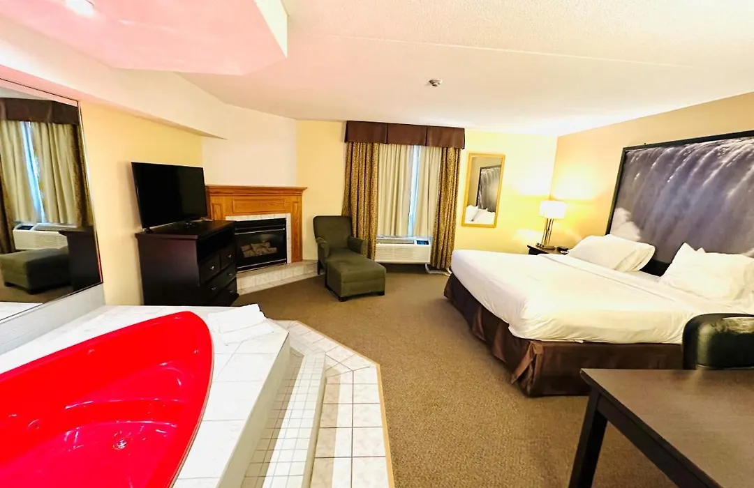 Super 8 By Wyndham Niagara Falls By The Falls-1