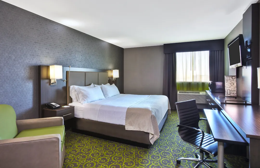 Holiday Inn Express Winnipeg Airport - Polo Park By Ihg-1