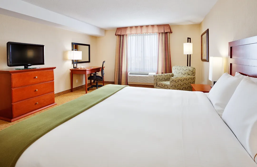 Holiday Inn Express Hotel & Suites Clarington - Bowmanville By Ihg-1