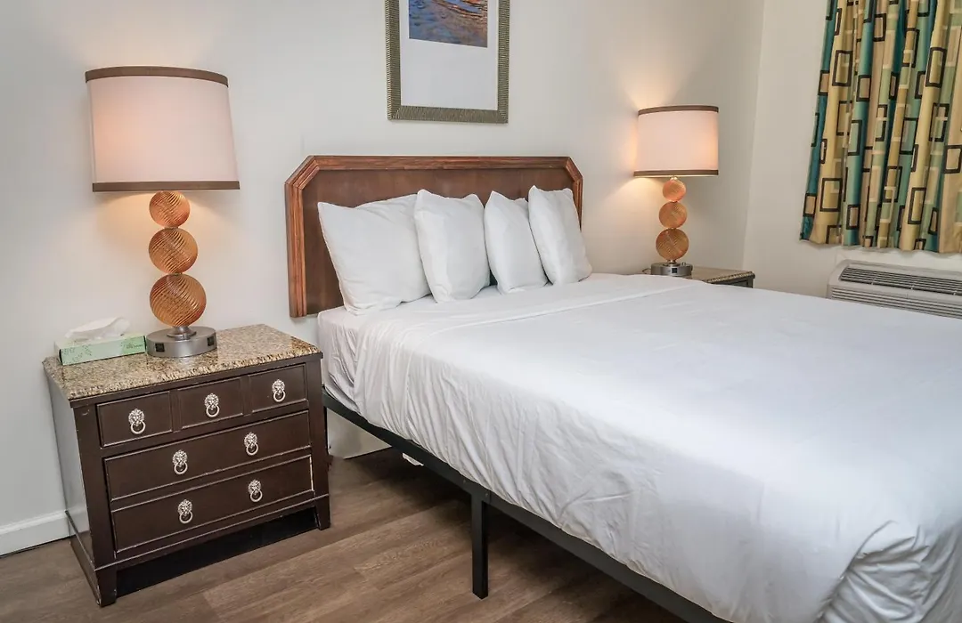 Traveler'S Inn-1