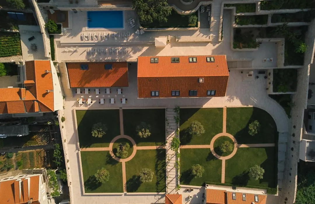 Palace Natali-1