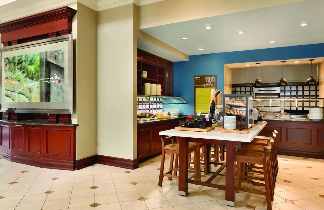 Hilton Garden Inn Niagara-On-The-Lake-1