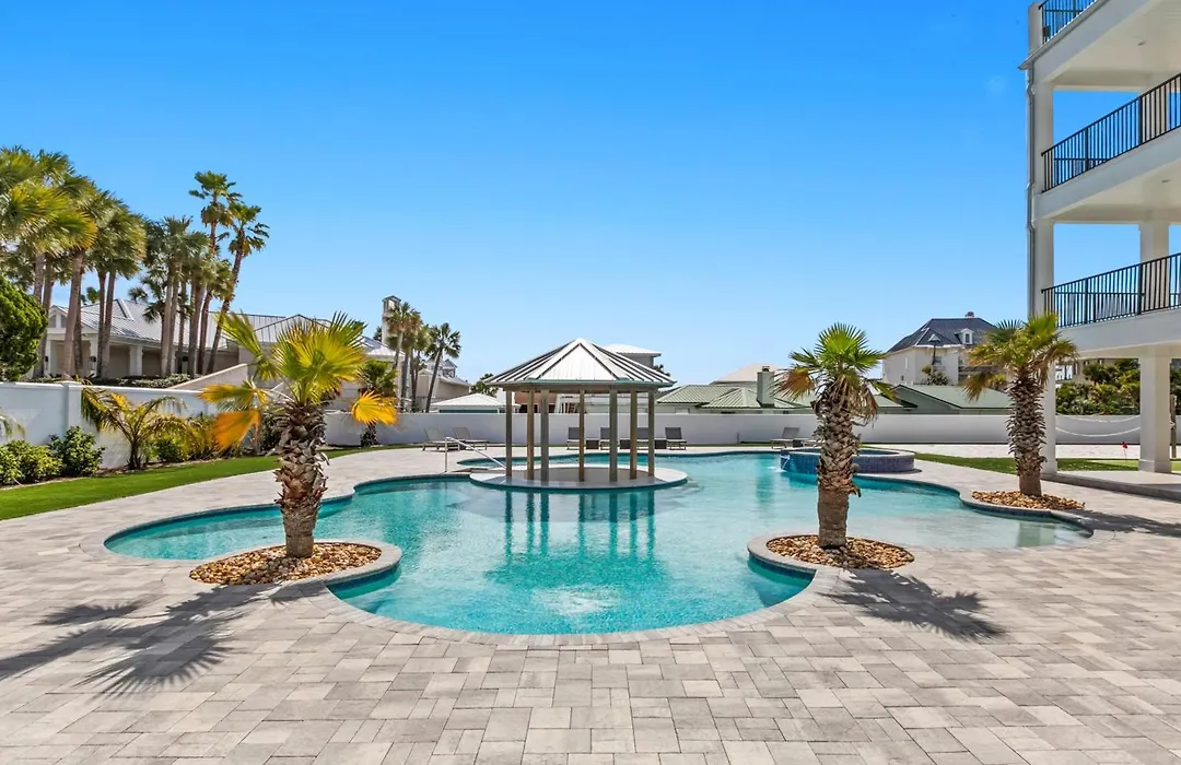 Bourbon Beach - Your Dream Vacation Destination-1