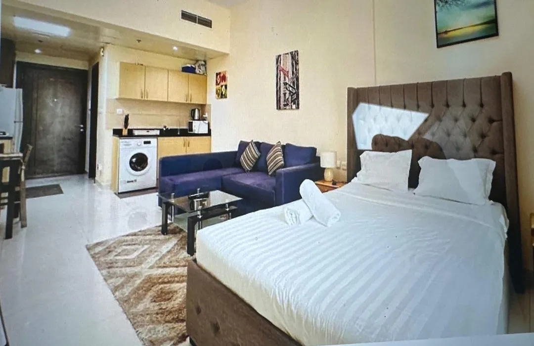 Oyo 1233 Home Elite 1 Residence Sports City, Dubai-1