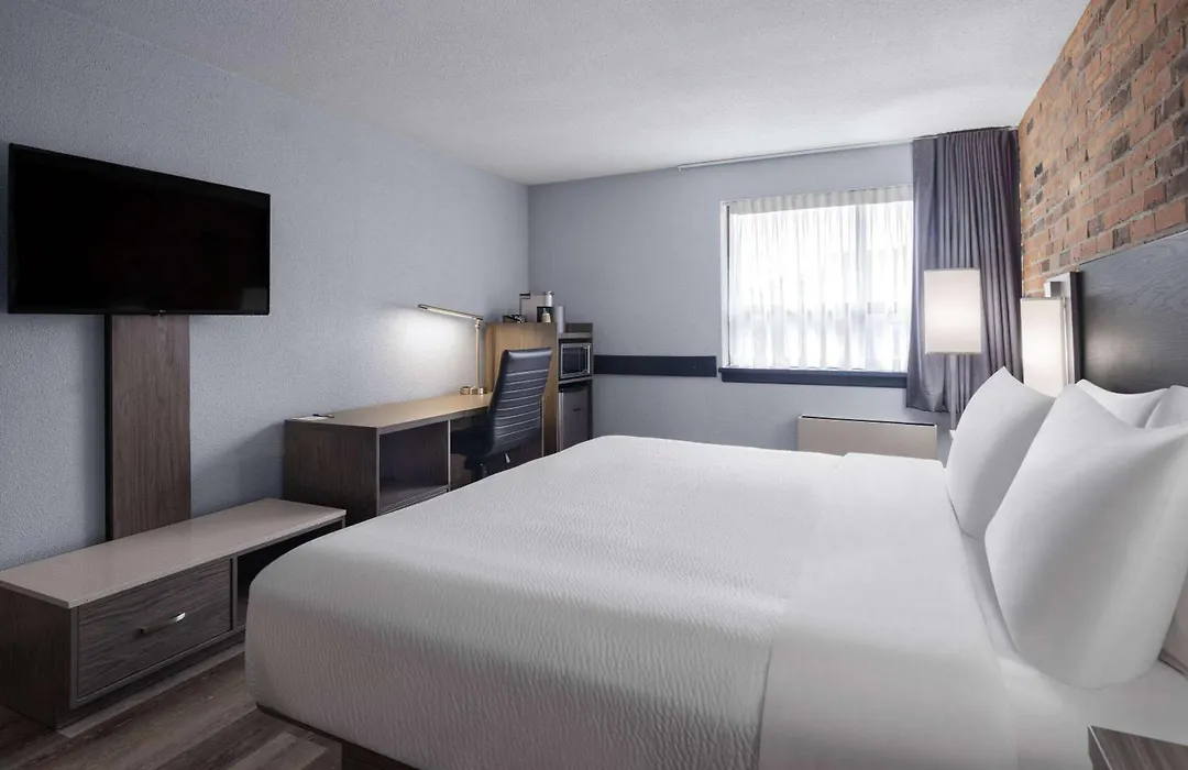 Travelodge By Wyndham Barrie-1