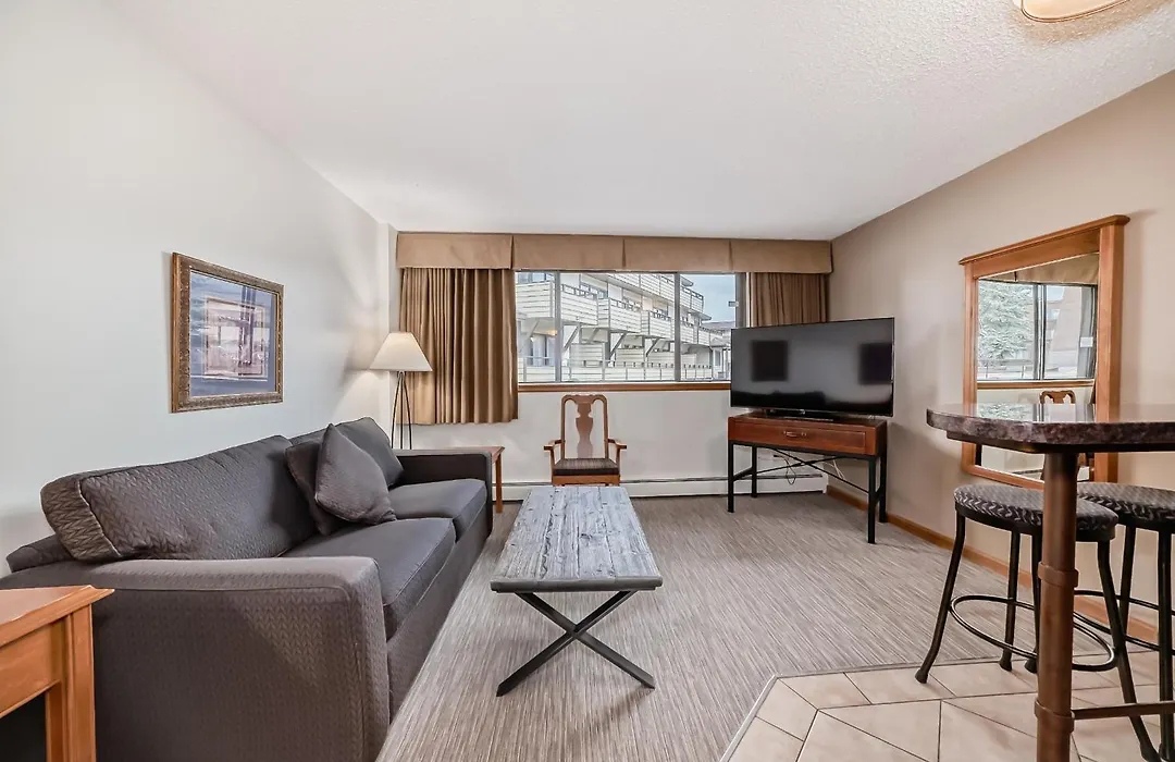 Jasper Inn & Suites By Innhotels-1