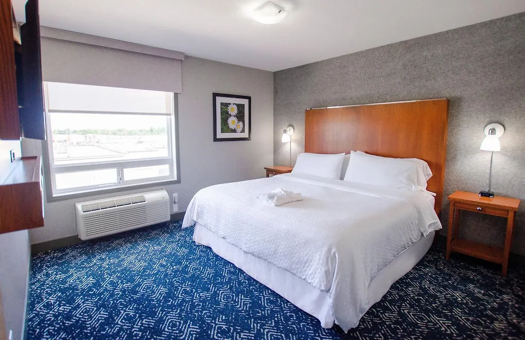Four Points By Sheraton Saskatoon-1