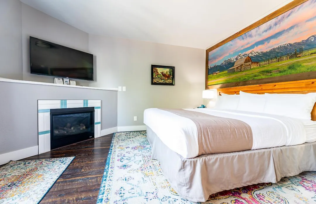 Blue Elk Inn-1