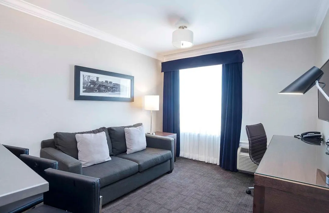 Sandman Signature Prince George Hotel-1