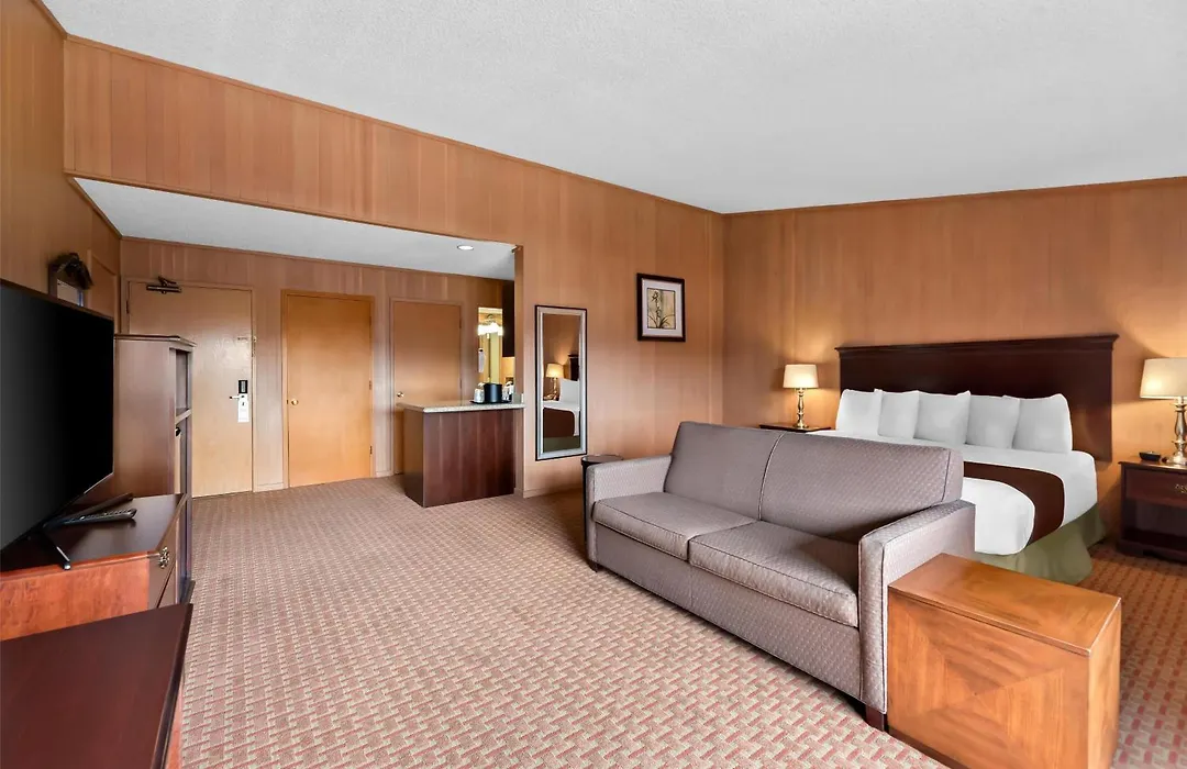 Best Western Chieftain Inn-1