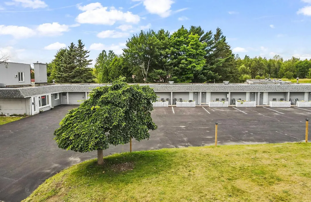 Ambassador Motel-1