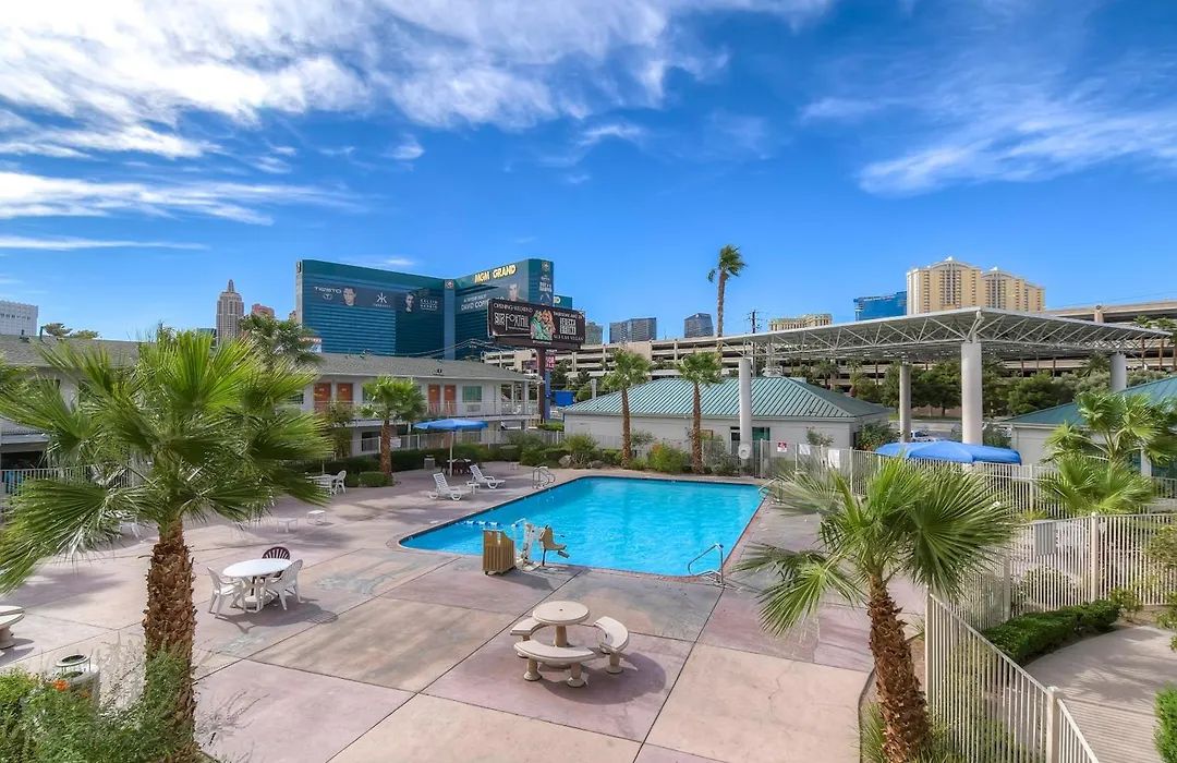 Tropicana Stays By Townhouse-1