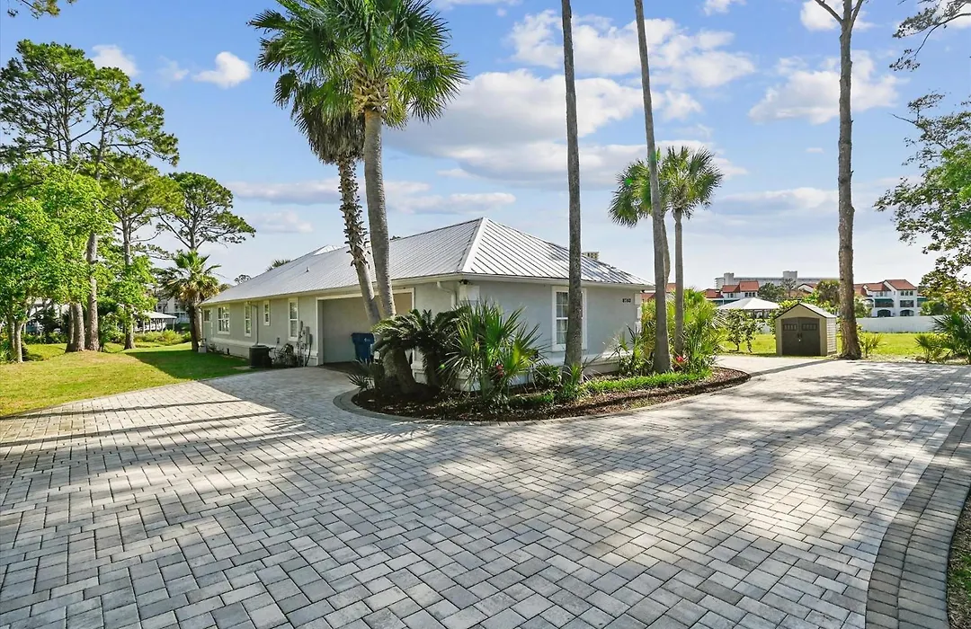 8753 N, Lagoon Dr, - Waterside Oaks On Grand Lagoon Home-1