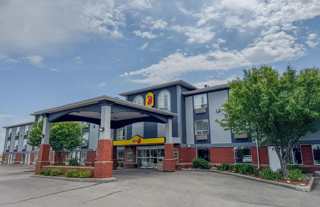 Super 8 By Wyndham High River Ab-1