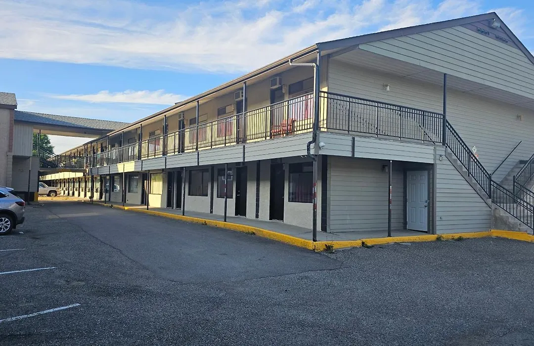 Camelot Court Motel-1