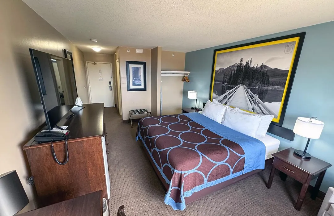 Super 8 By Wyndham Edmonton South-1