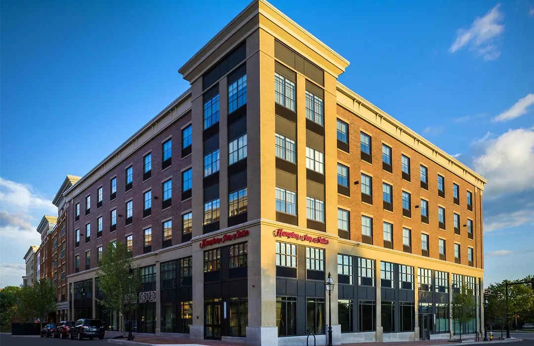 Hampton Inn & Suites Portsmouth Downtown-1