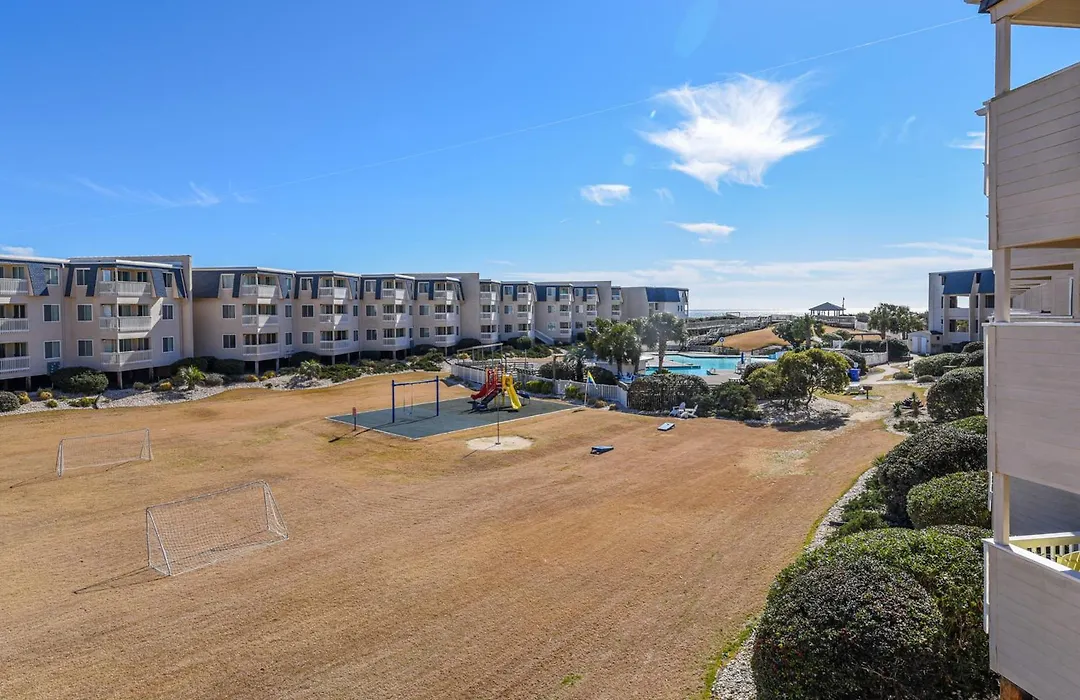 A Place At The Beach 281-1