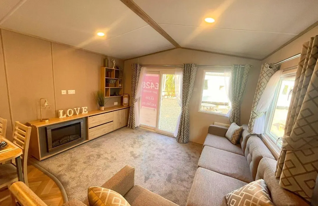 Isle Of Wight Caravan-1