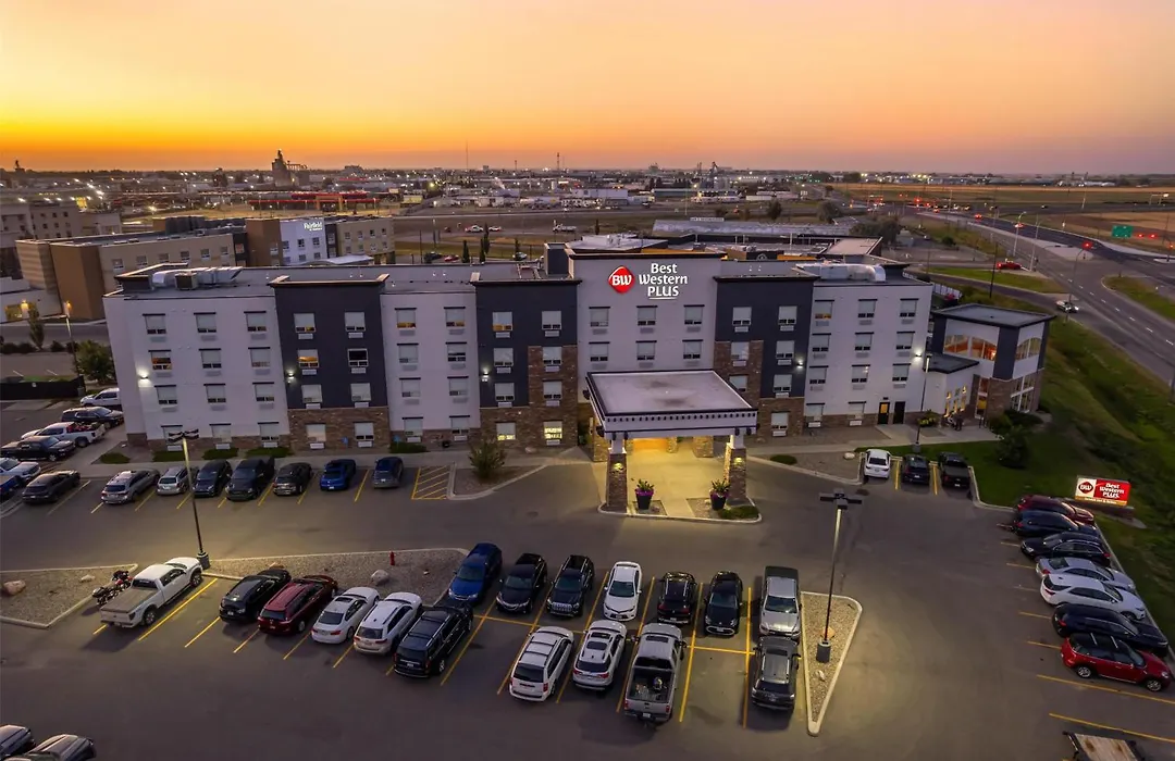 Best Western Plus Service Inn & Suites-1