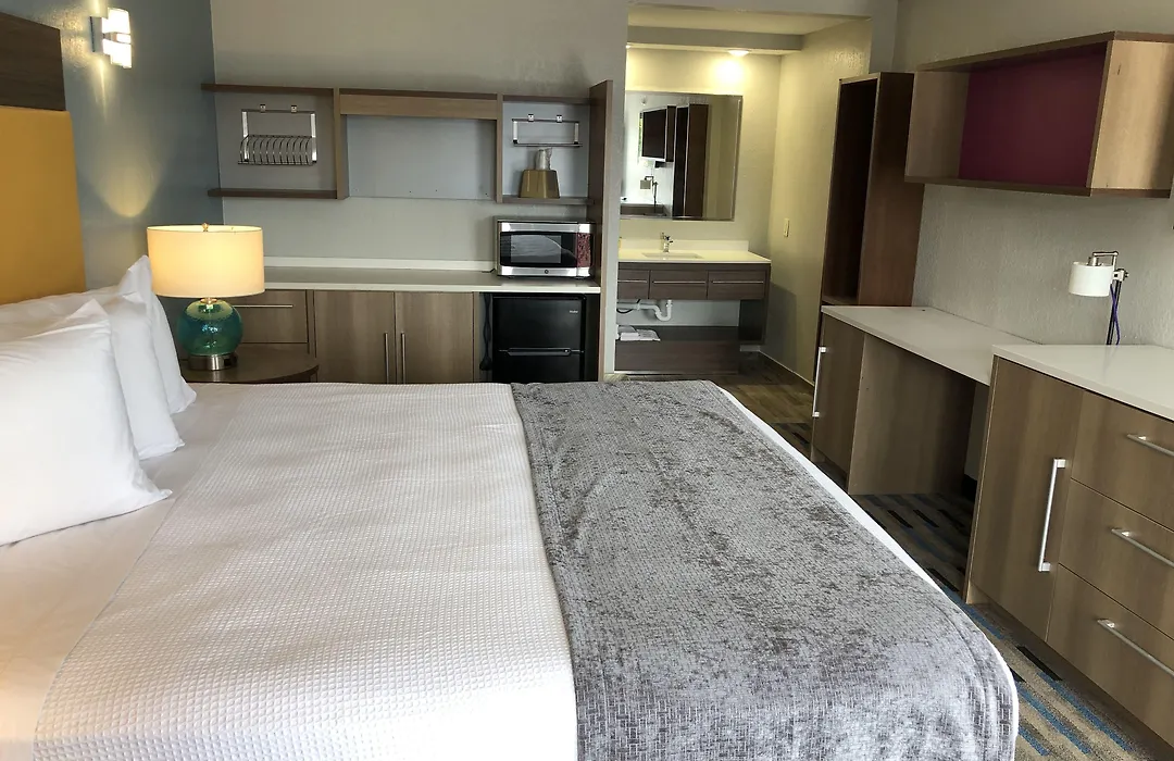 All Seasons Inn & Suites-1