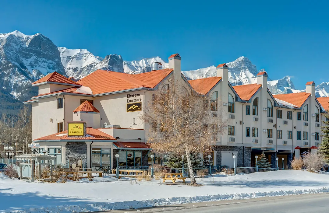 Chateau Canmore-1