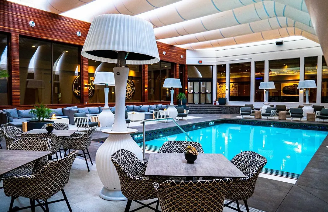 Hotel Arts-1