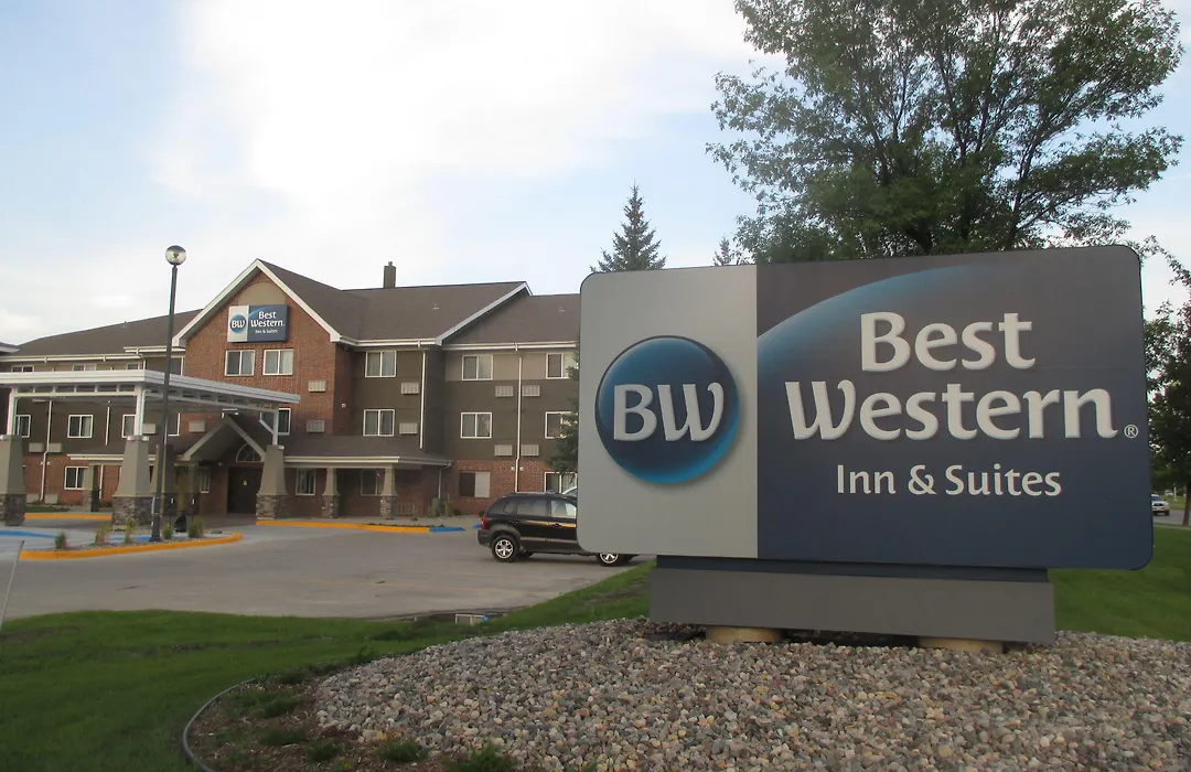Best Western Harvest Inn & Suites-1