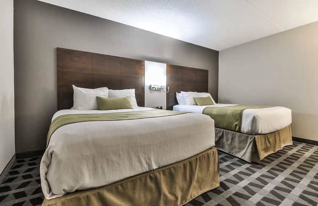 Best Western Plus Leamington Hotel & Conference Centre-1
