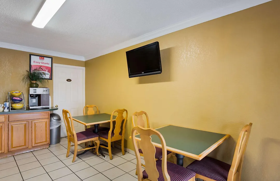 Econo Lodge Williamsburg Historic Area-1