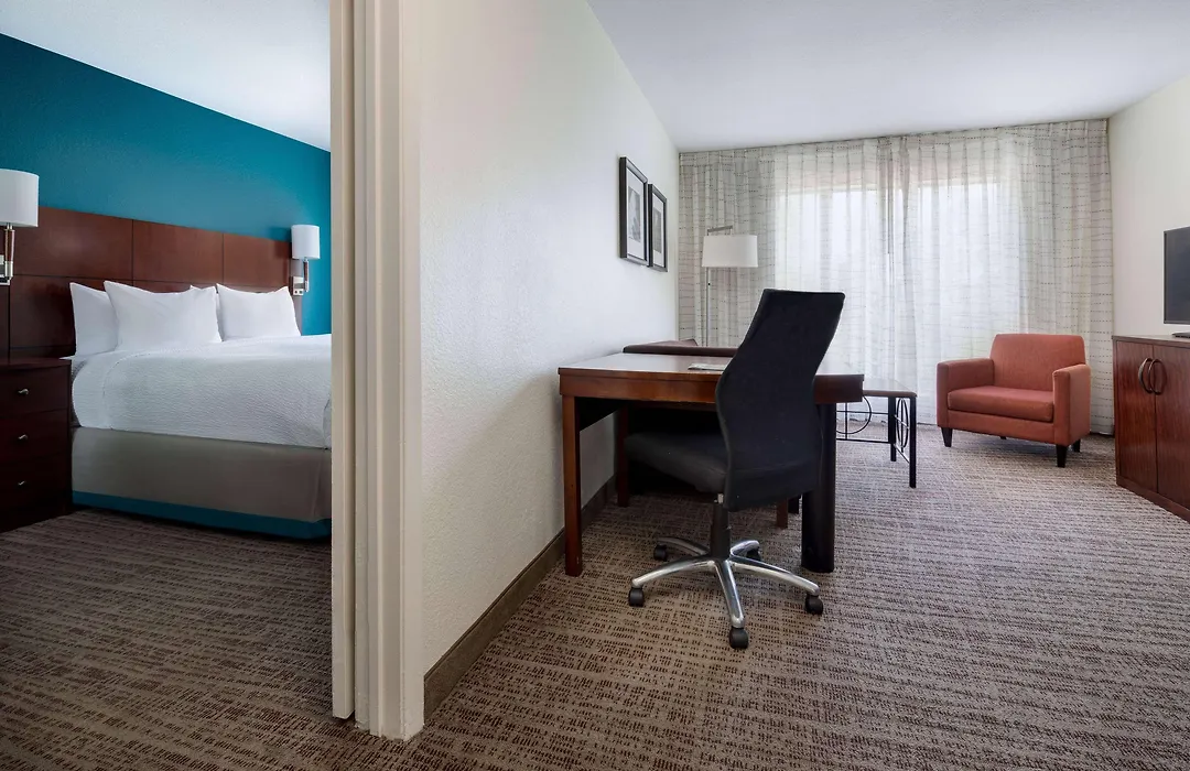 Sonesta Es Suites Dallas Medical Market Center-1
