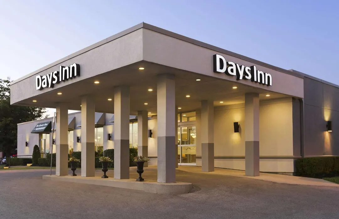Days Inn By Wyndham London-1