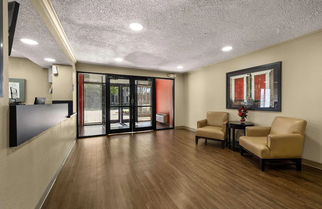 Suburban Studios Houston North I-45-1