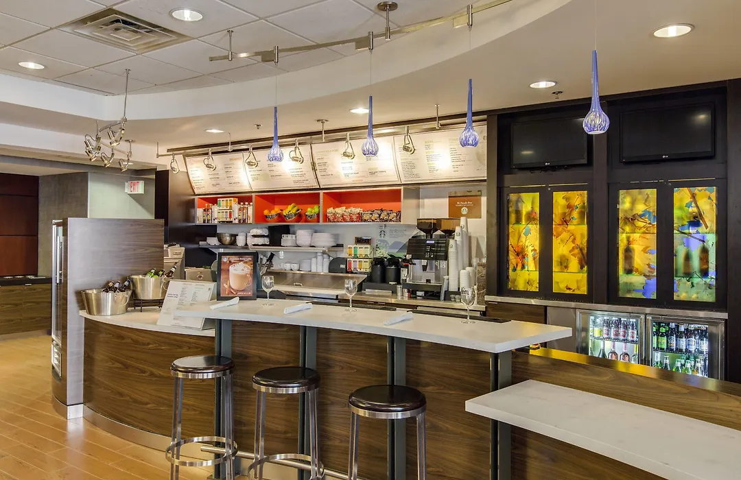 Courtyard By Marriott Chicago Schaumburg/Woodfield Mall-1