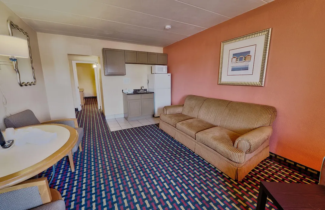 Seashire Inn & Suites-1