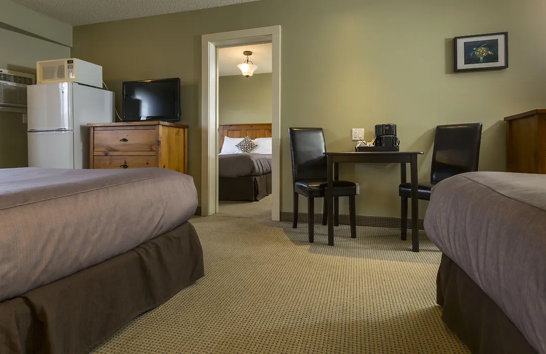 Red Tree Lodge-1
