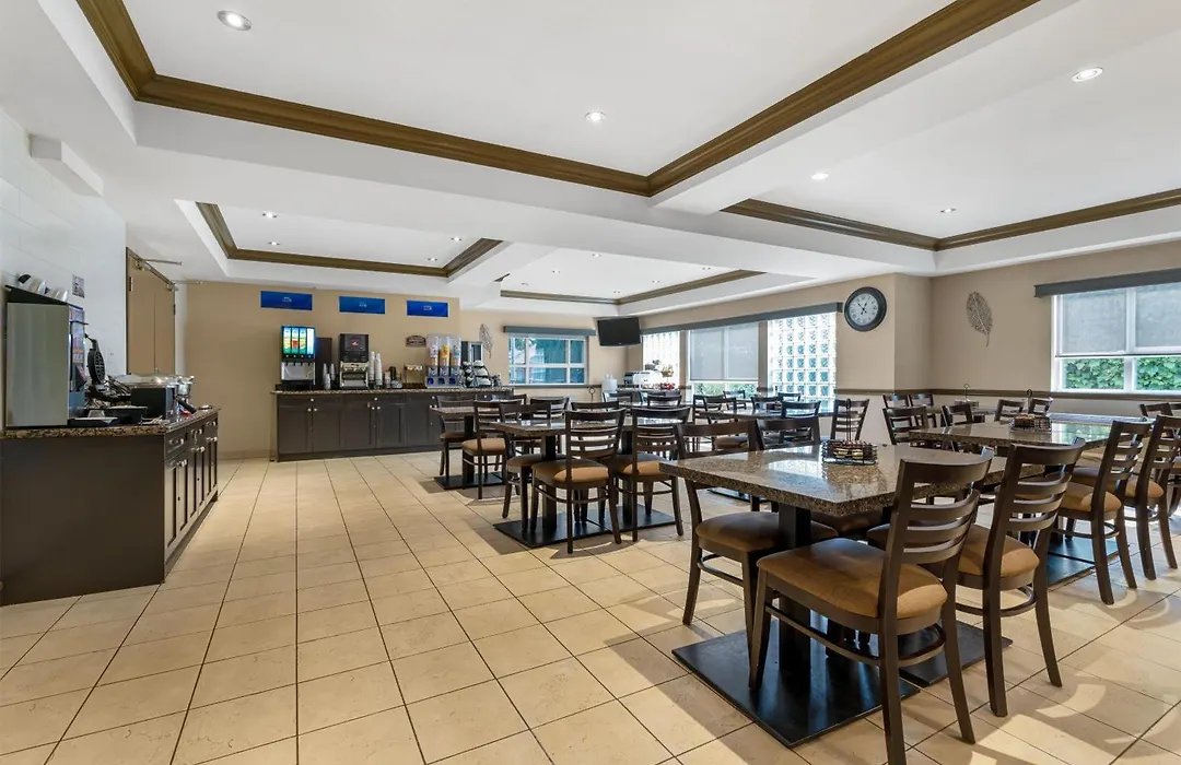 Best Western King George Inn & Suites-1