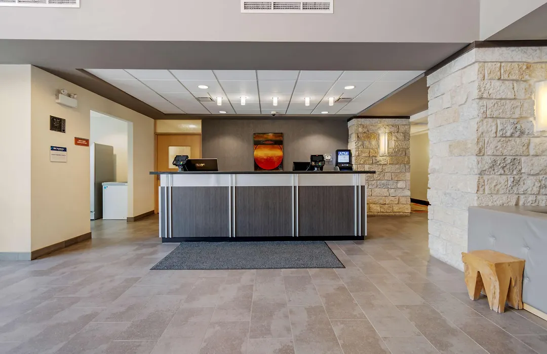 Best Western Plus Eastgate Inn & Suites-1
