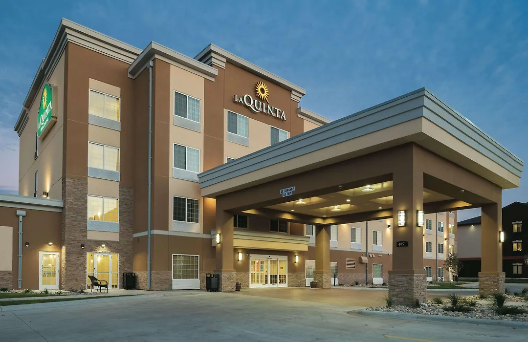 La Quinta By Wyndham Grand Forks-1