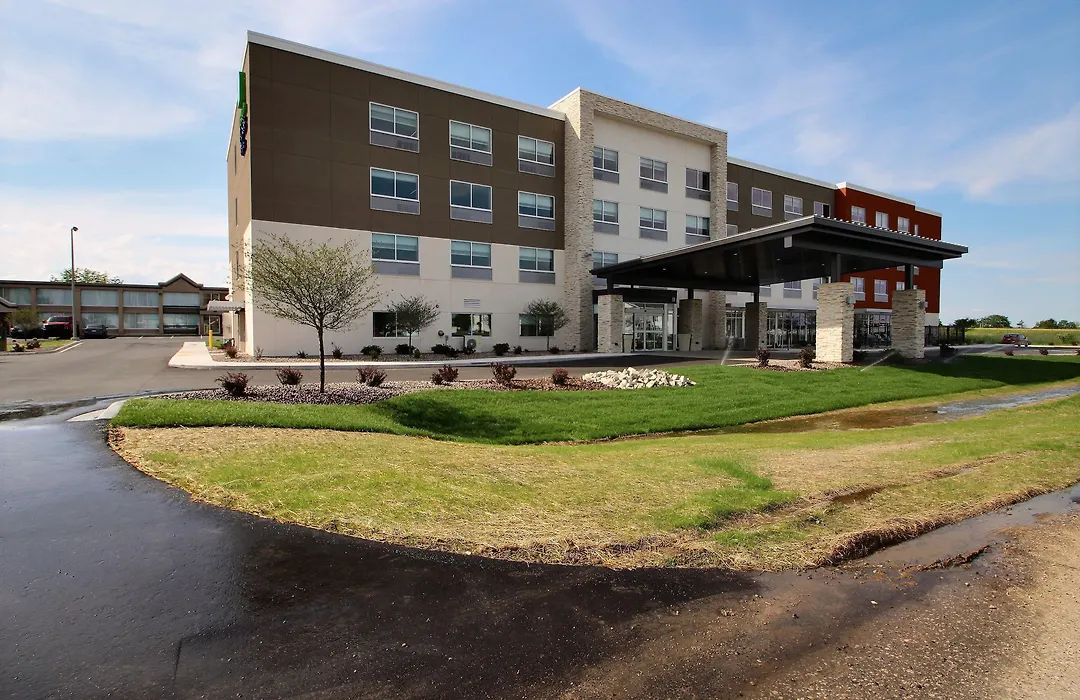 Holiday Inn Express & Suites Fond Du Lac By Ihg-1