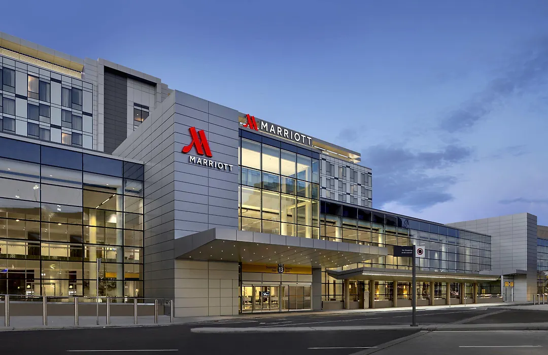 Calgary Airport Marriott In-Terminal Hotel-1