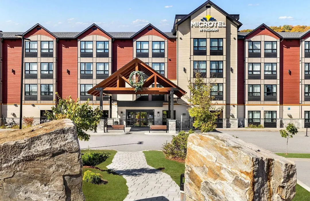 Microtel Inn & Suites By Wyndham Mont Tremblant-1