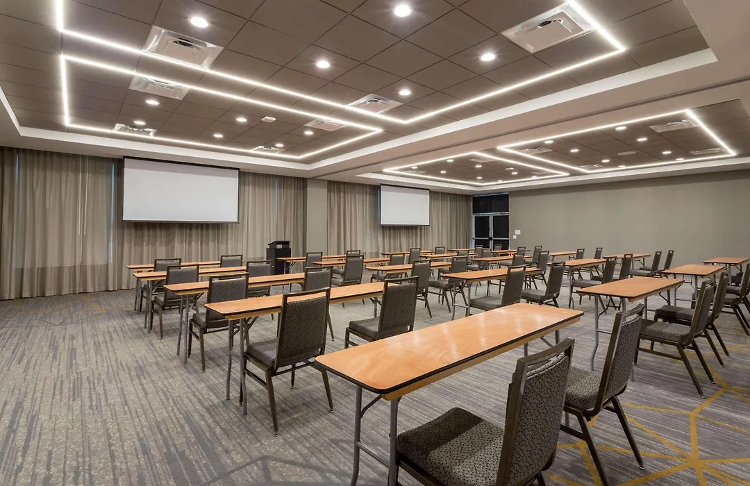 Wyndham Garden Orlando Airport - Free Airport Shuttle - Park N' Fly Available-1