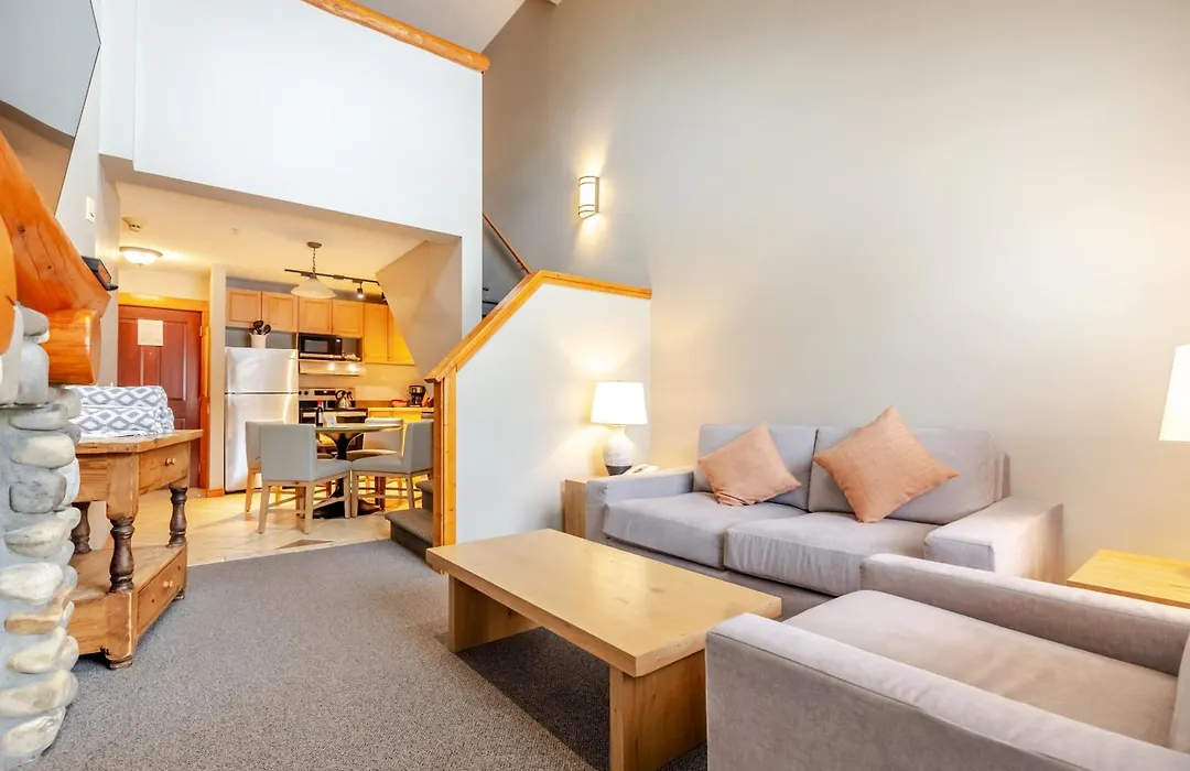 Lizard Creek Lodge-1