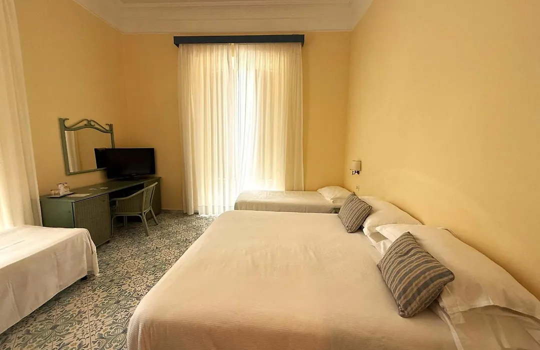 Hotel Villa Maria-1