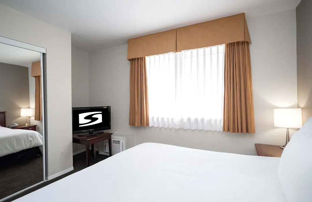 Sandman Hotel & Suites Williams Lake-1