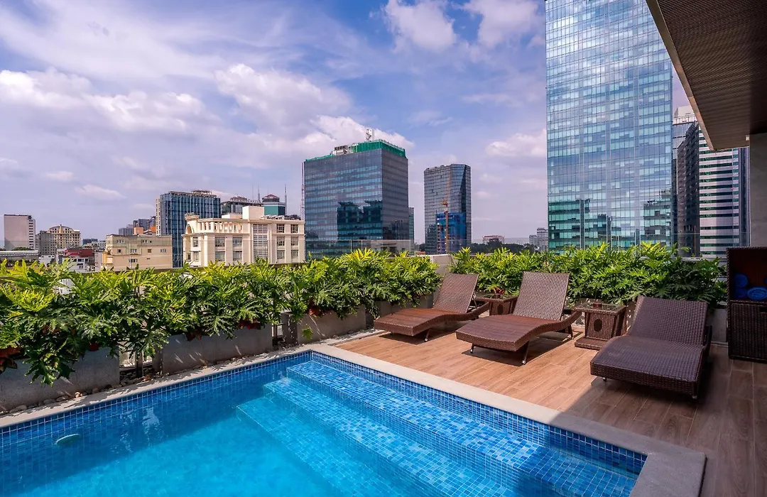 Adora Mira Riverside-1